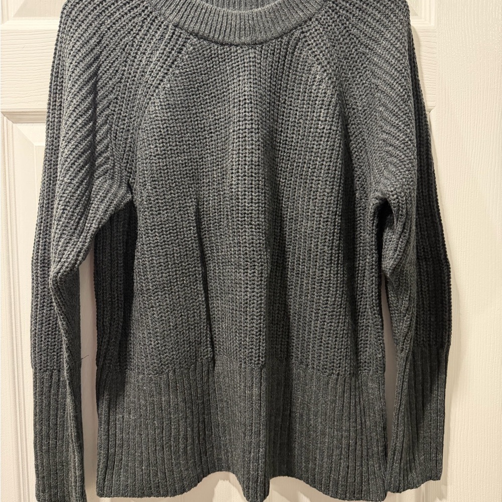 Universal Thread Charcoal Women's Sweater